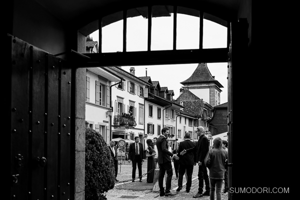 sumodori.com_joon_photographe_de_mariage_fribourg_eglisefrancaisemorat_chateaudecressier_hotelbeaurivage_neuchatel_MDAV_002
